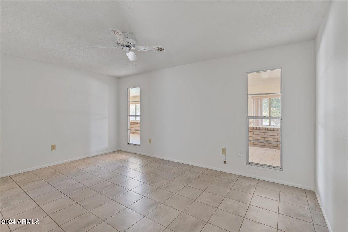 17210 N FOOTHILLS Drive