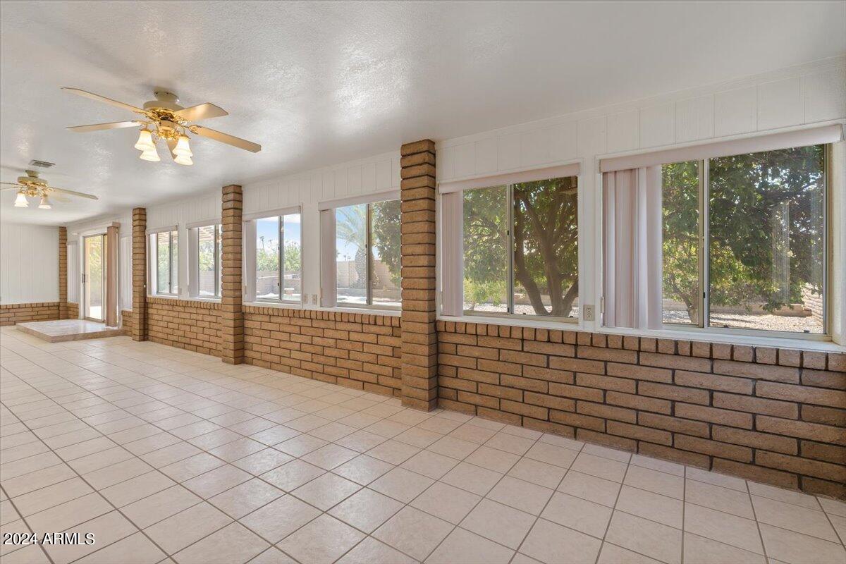 17210 N FOOTHILLS Drive