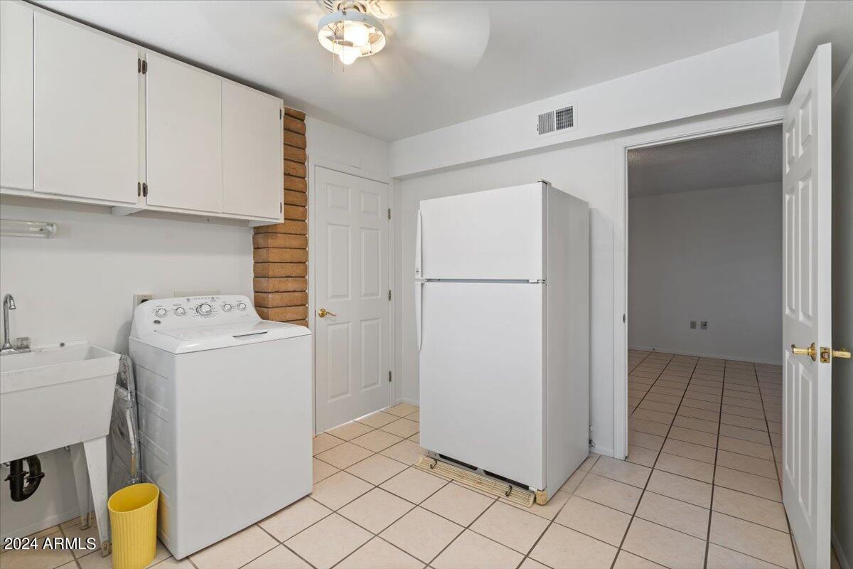 17210 N FOOTHILLS Drive