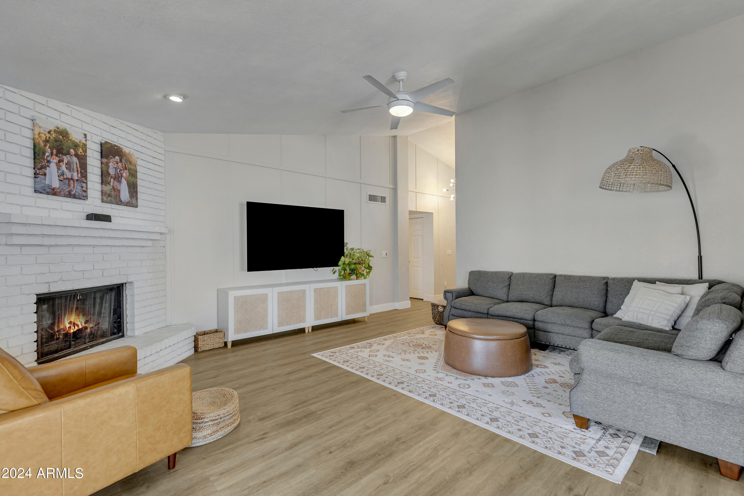 426 E MERRILL Avenue