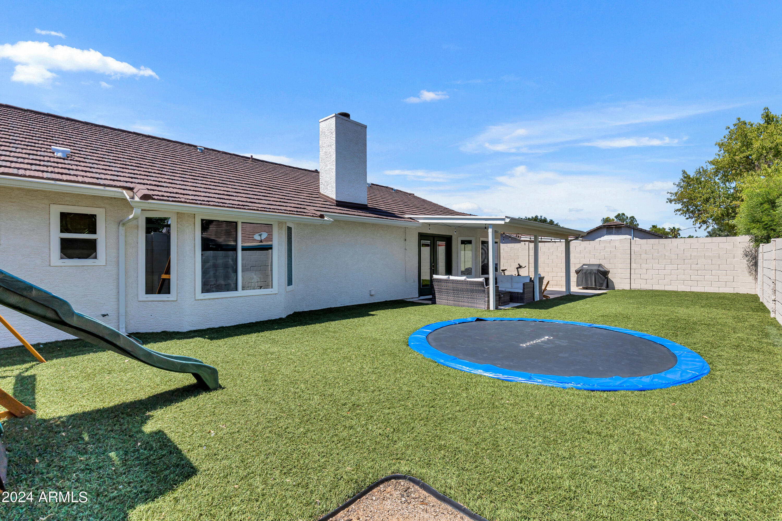 426 E MERRILL Avenue