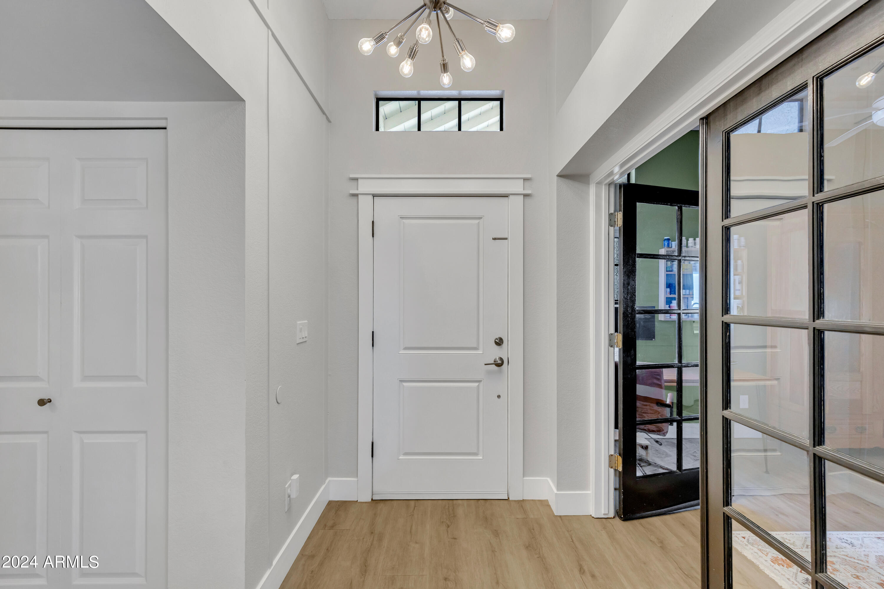 426 E MERRILL Avenue