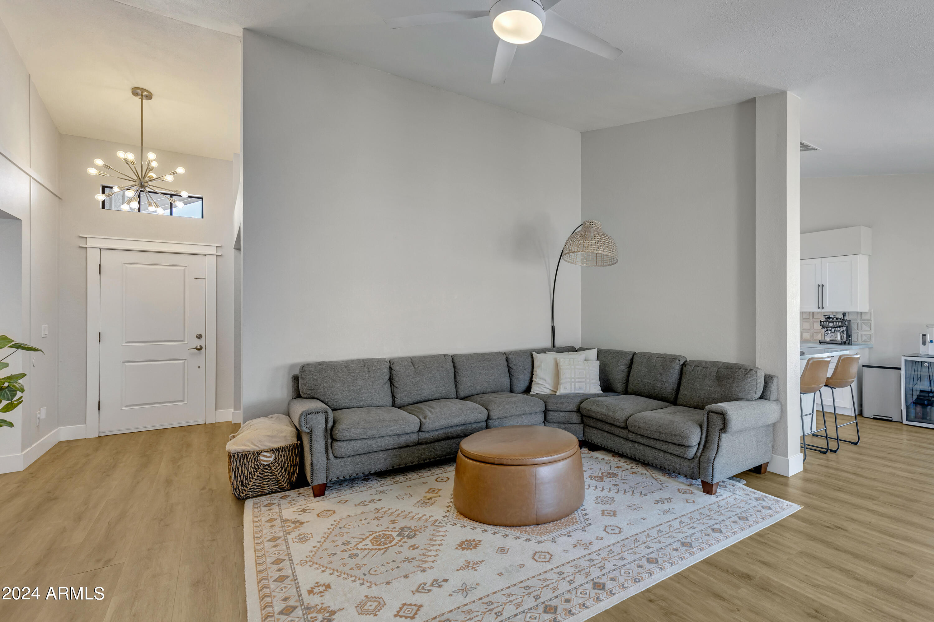 426 E MERRILL Avenue