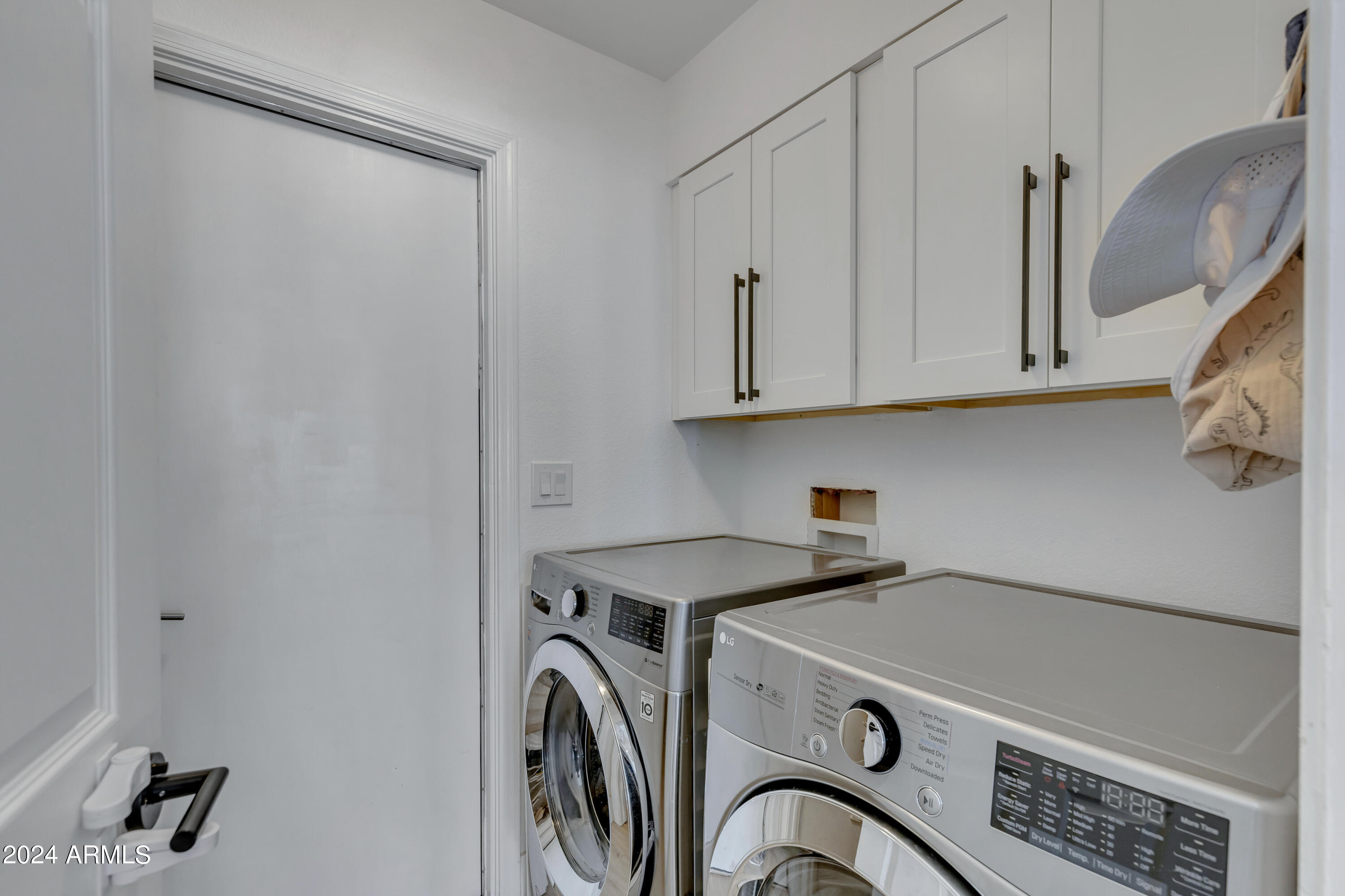 426 E MERRILL Avenue