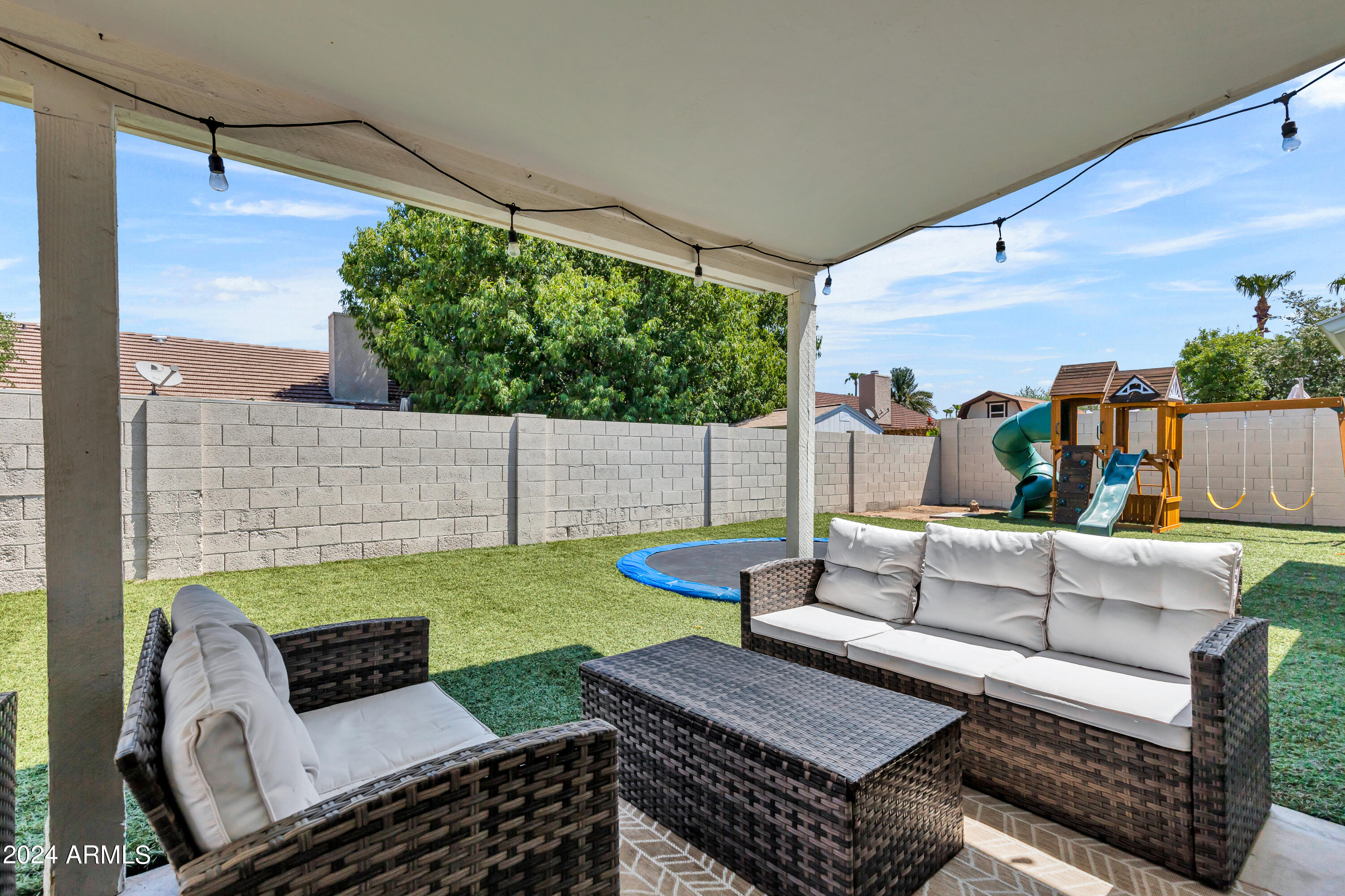 426 E MERRILL Avenue