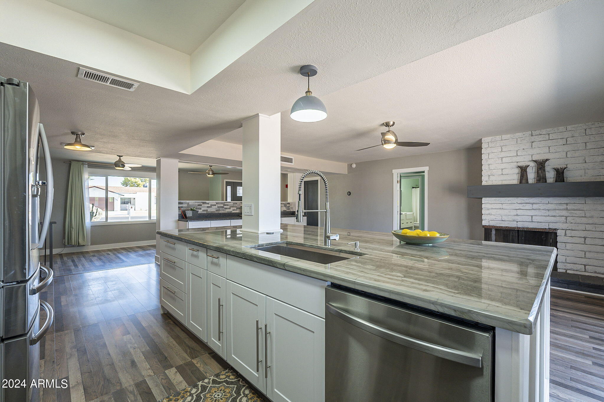 5535 W Marconi Avenue