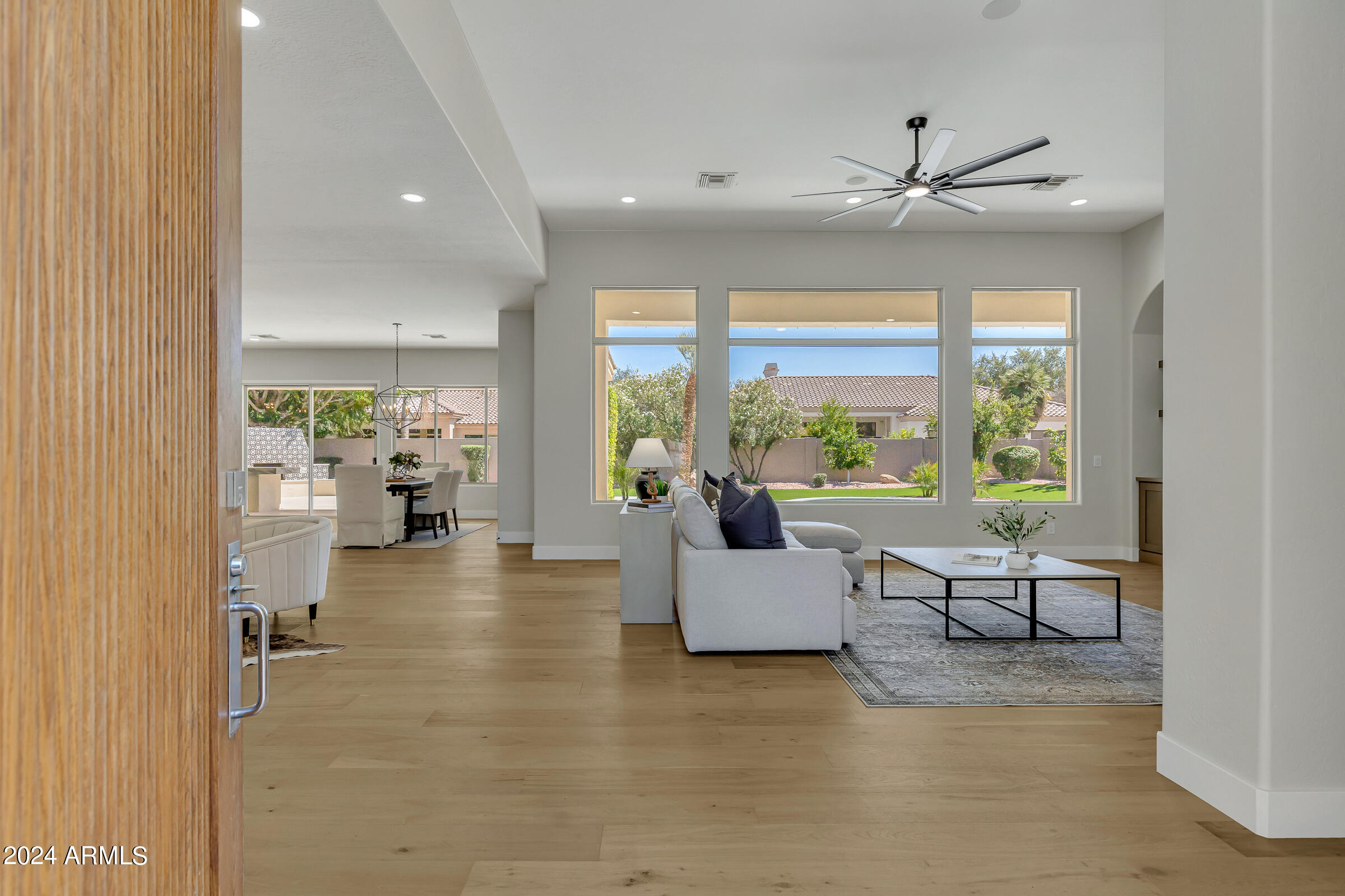 1763 W Blue Ridge Way