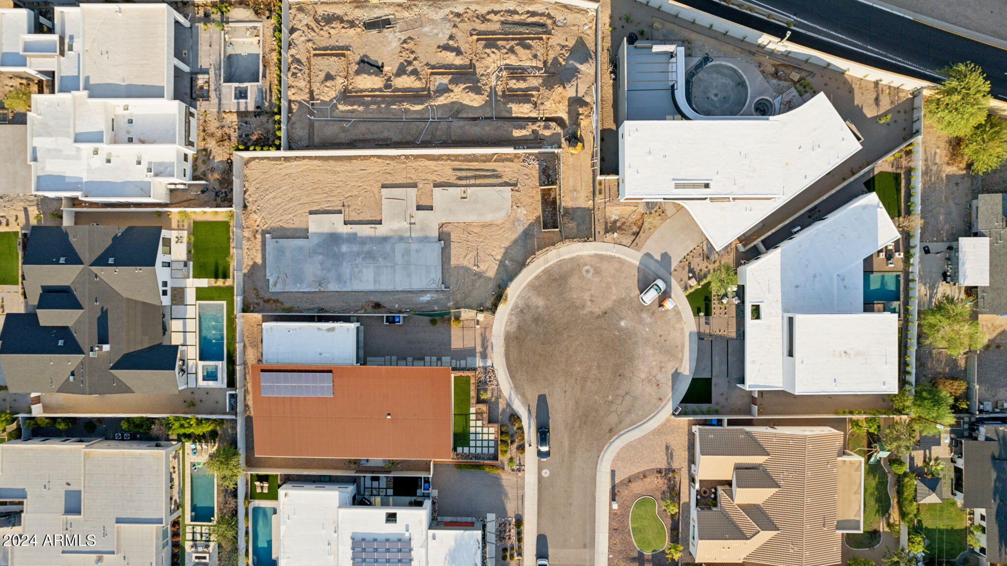 1827 E PALMAIRE Avenue