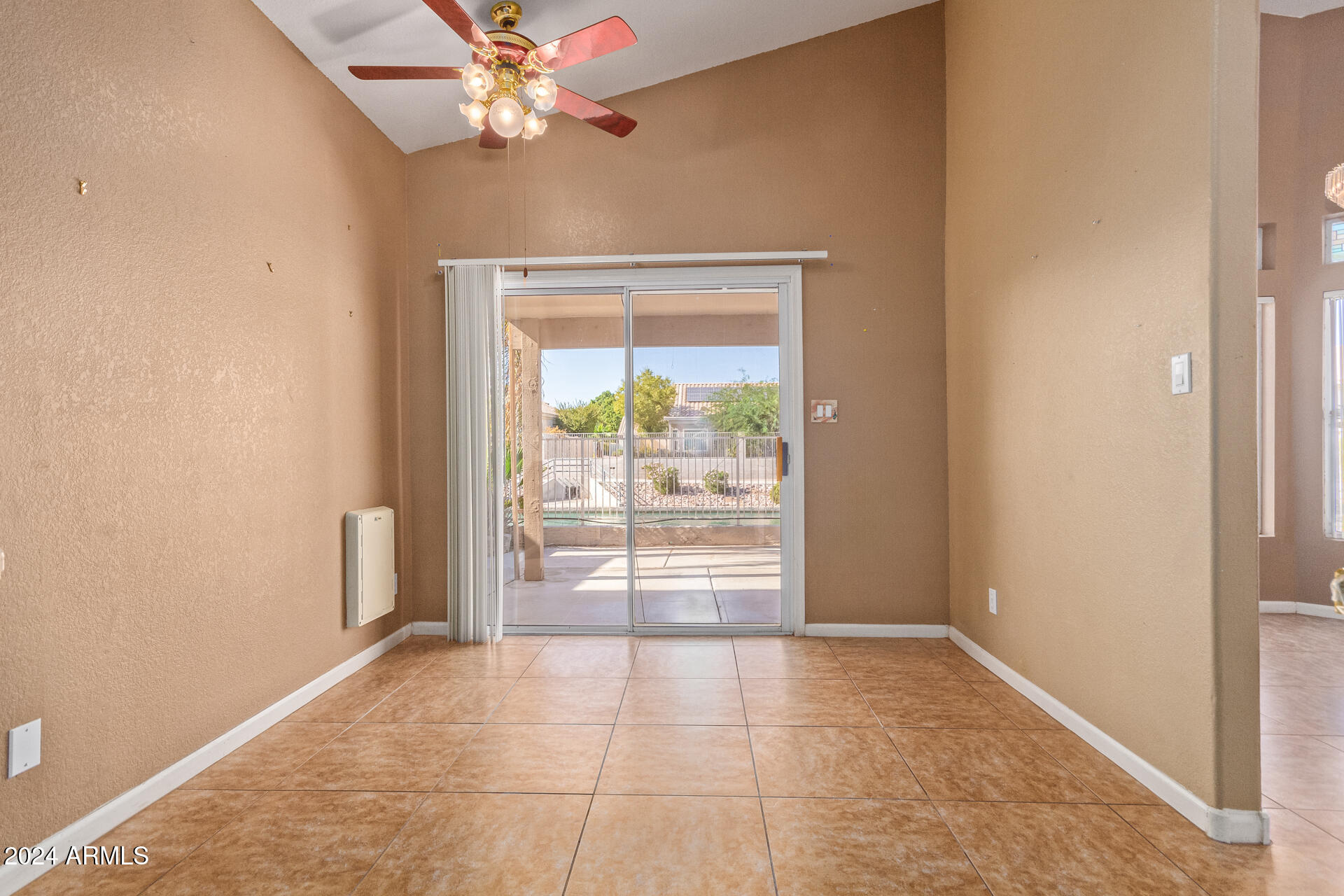 668 S CATALINA Street