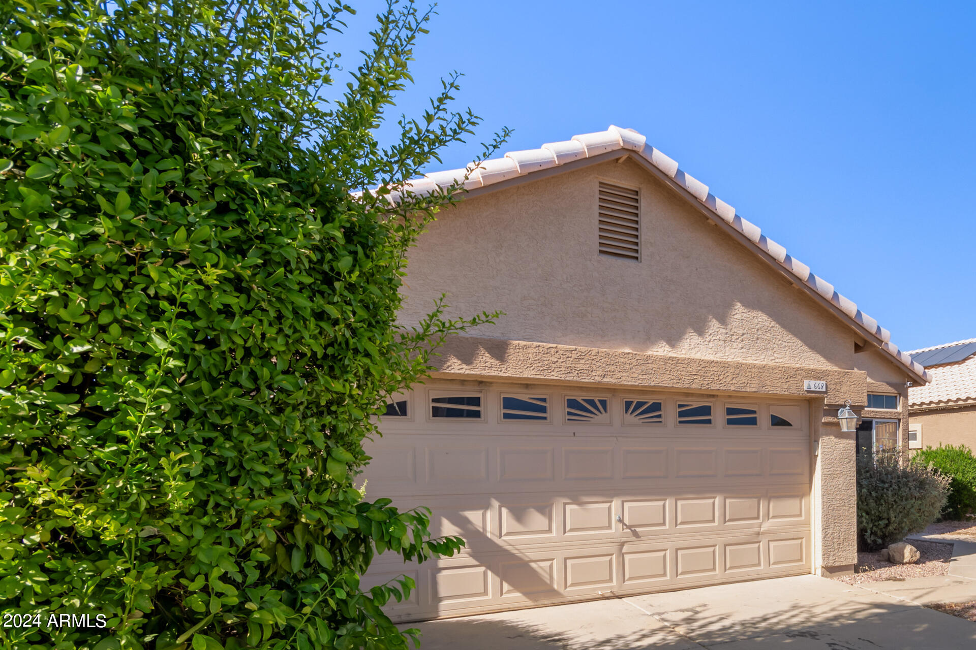 668 S CATALINA Street