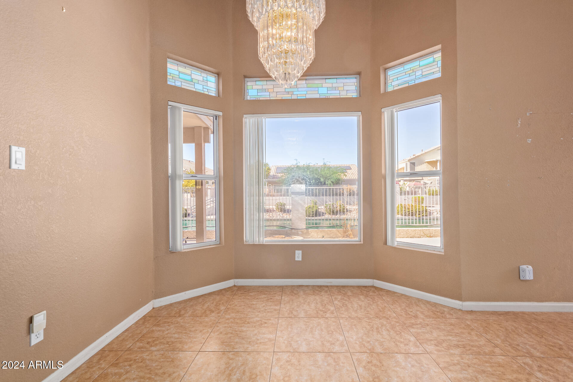 668 S CATALINA Street