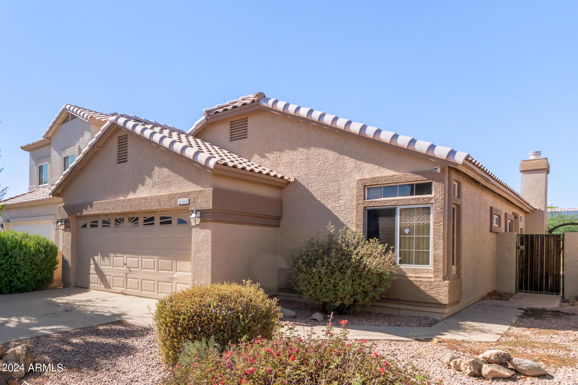 668 S CATALINA Street