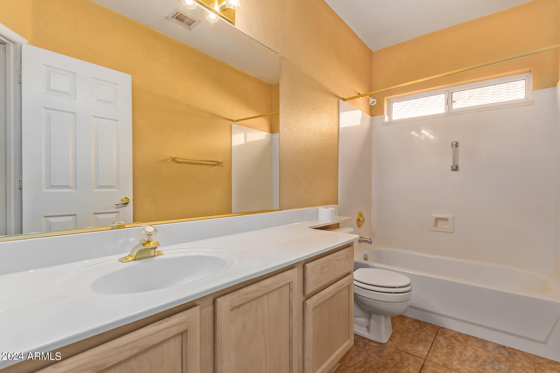 668 S CATALINA Street