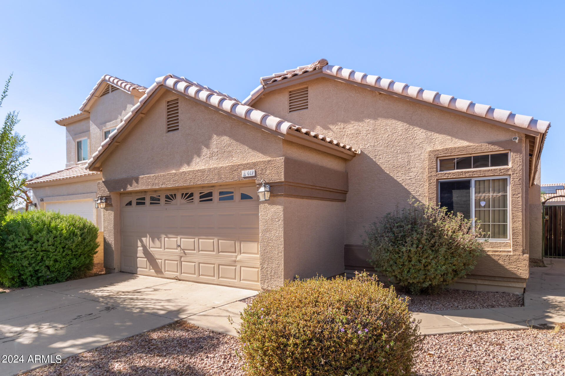 668 S CATALINA Street