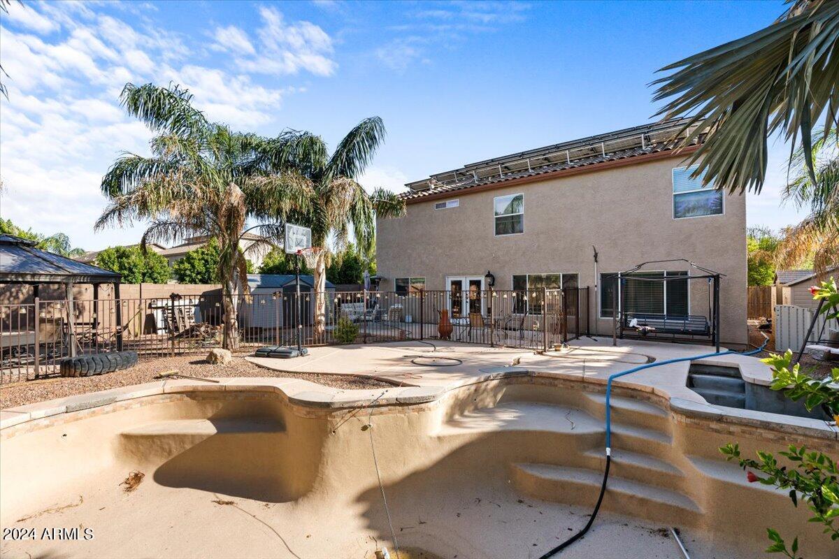 3406 E SUPERIOR Road