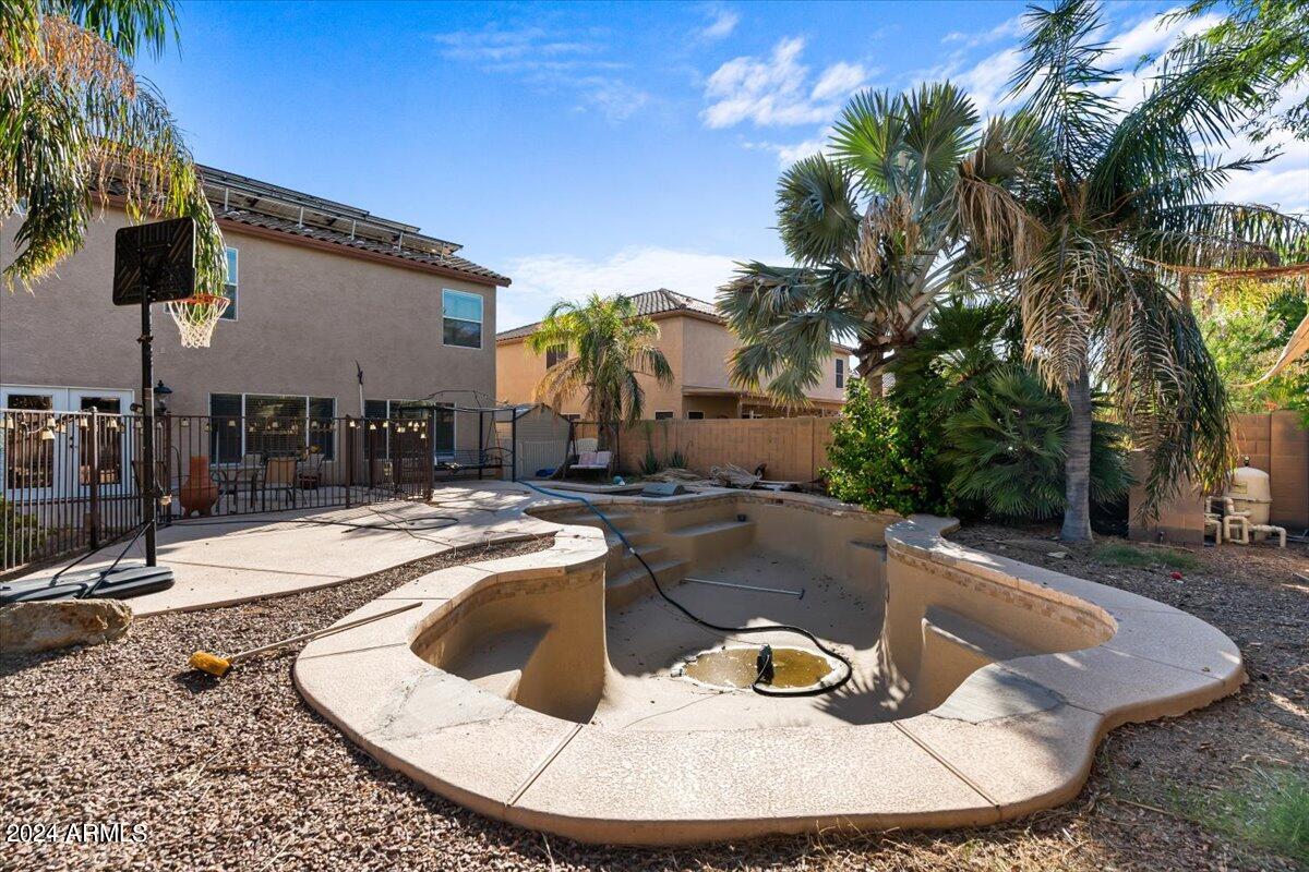 3406 E SUPERIOR Road