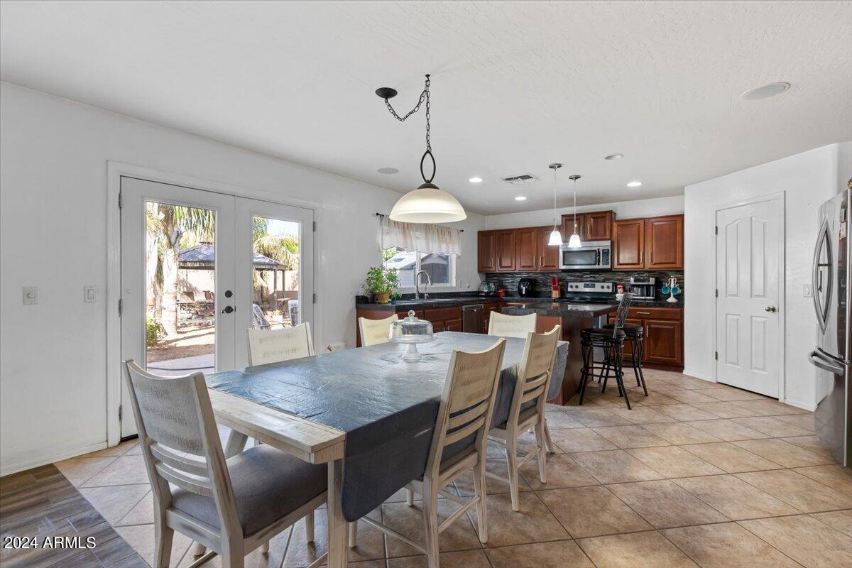 3406 E SUPERIOR Road