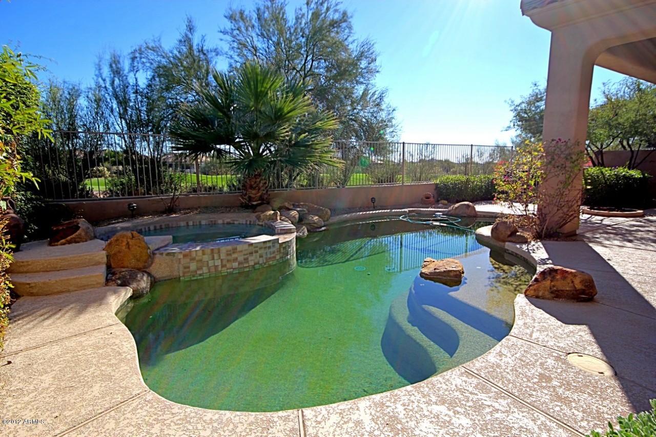 9327 E WHITEWING Drive