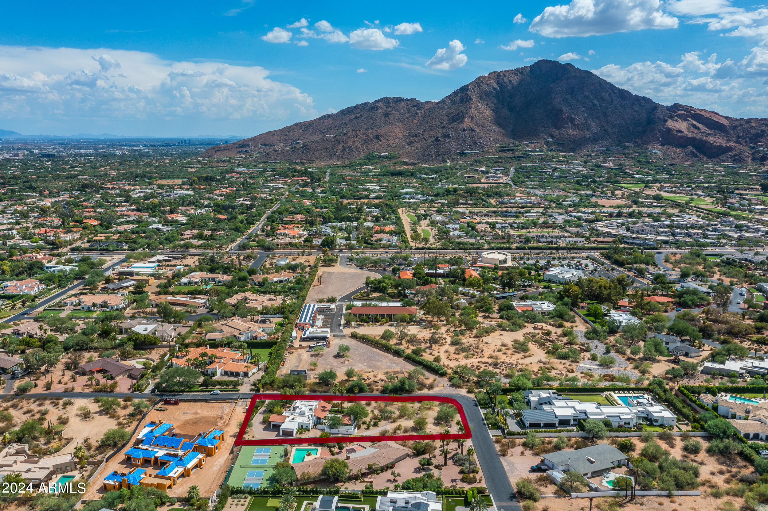 5828 E CACTUS WREN Road