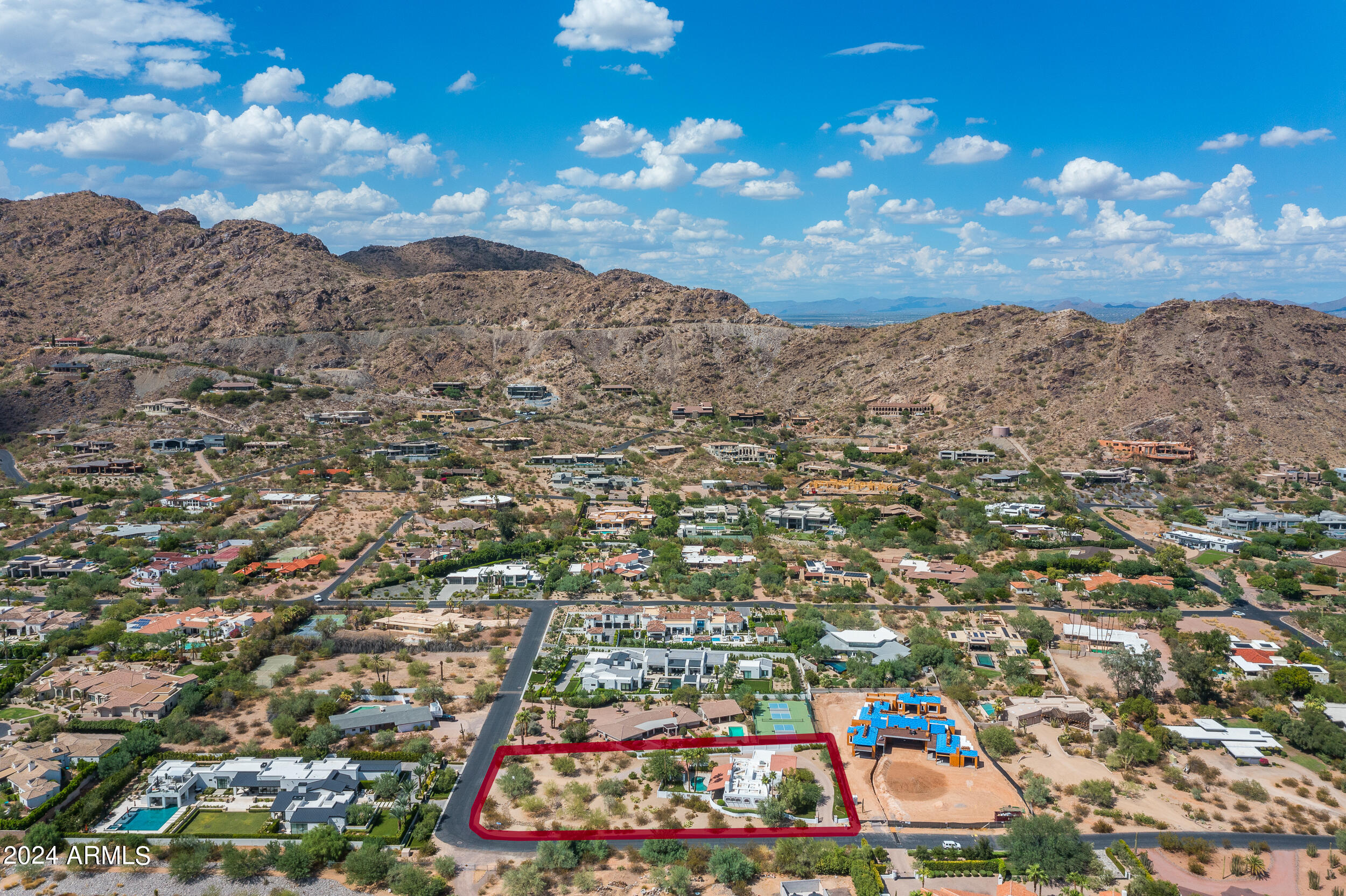 5828 E CACTUS WREN Road