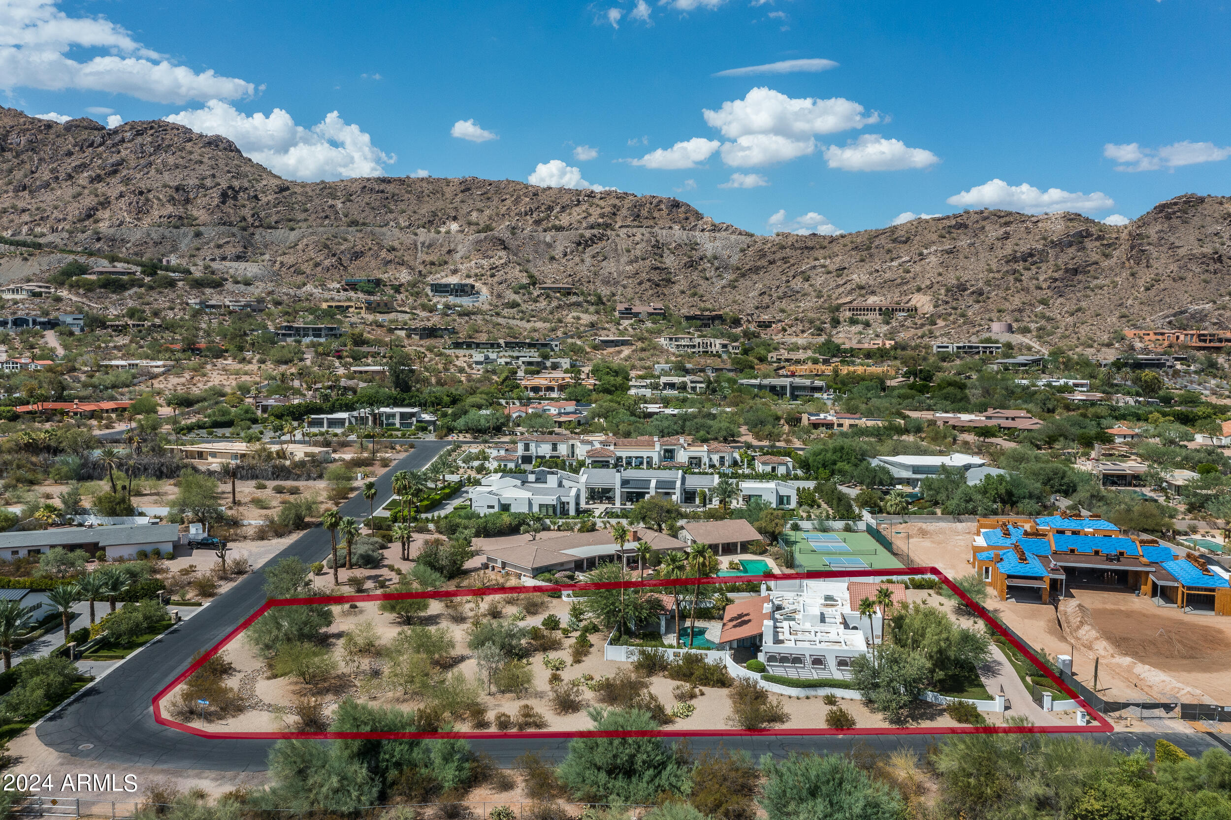 5828 E CACTUS WREN Road