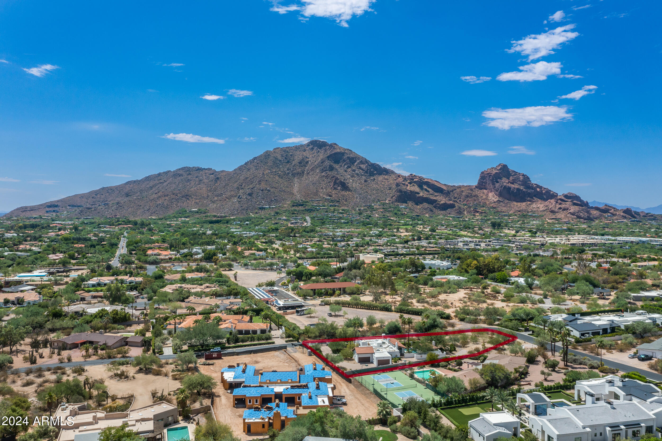 5828 E CACTUS WREN Road