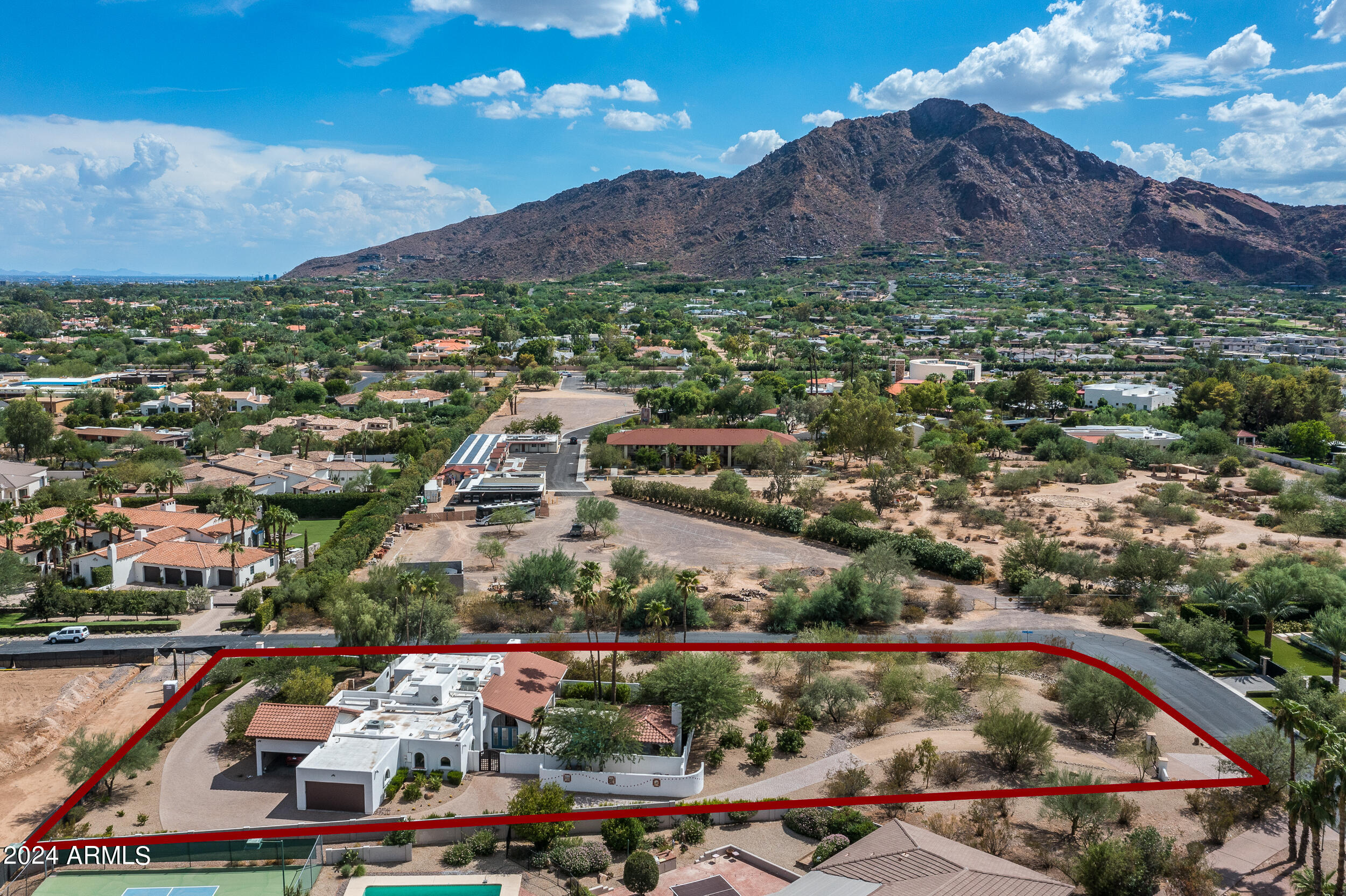 5828 E CACTUS WREN Road