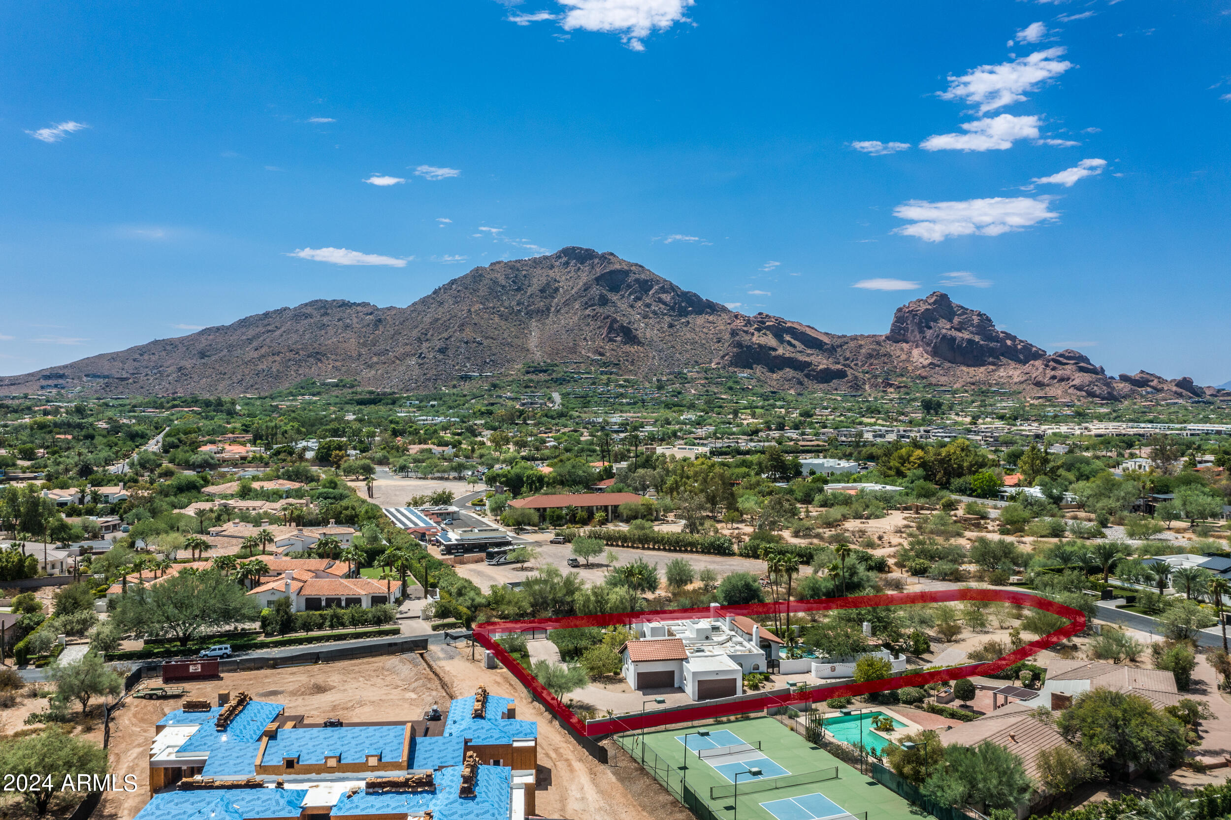 5828 E CACTUS WREN Road