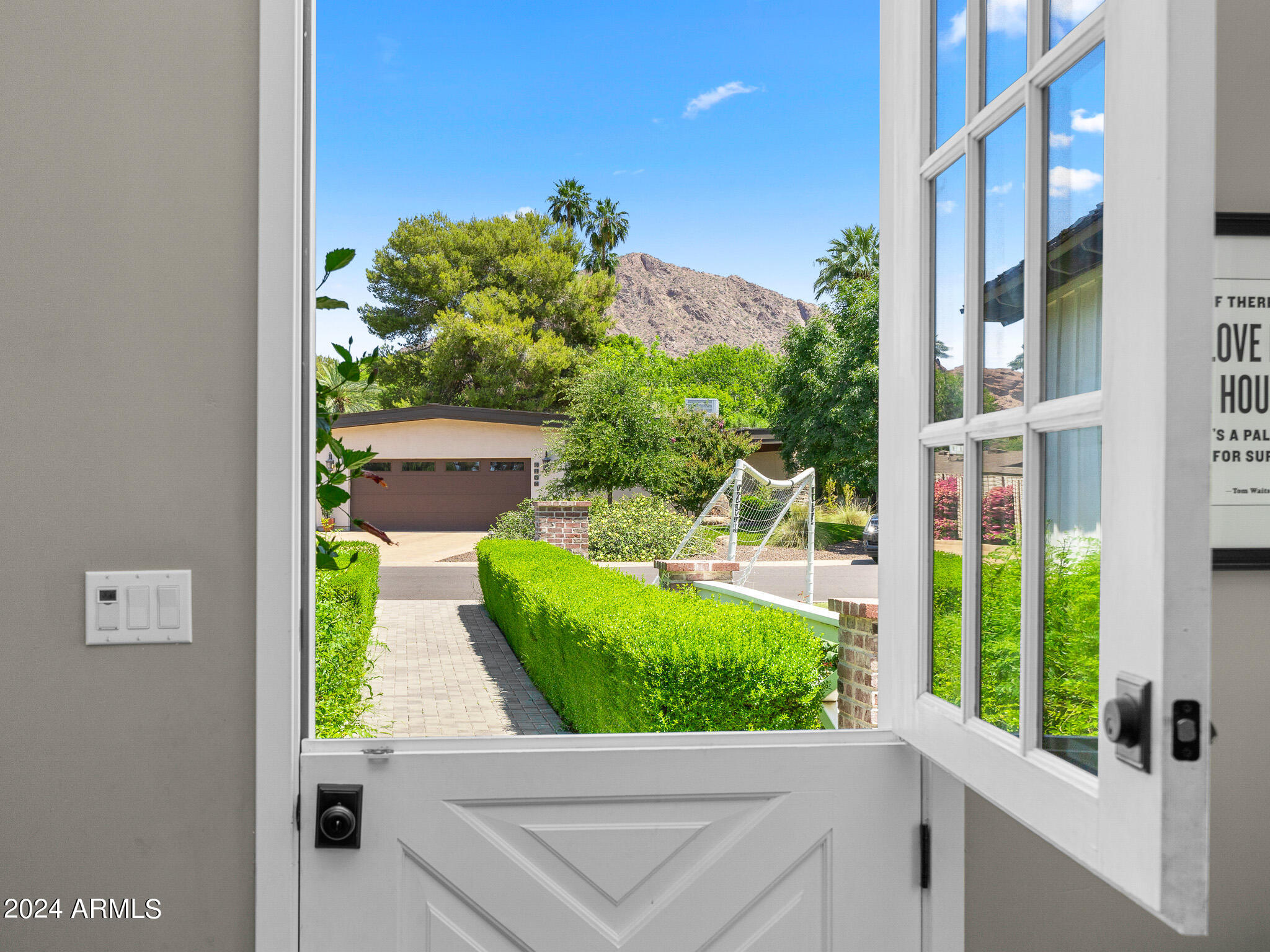 5241 E CALLE VENTURA --