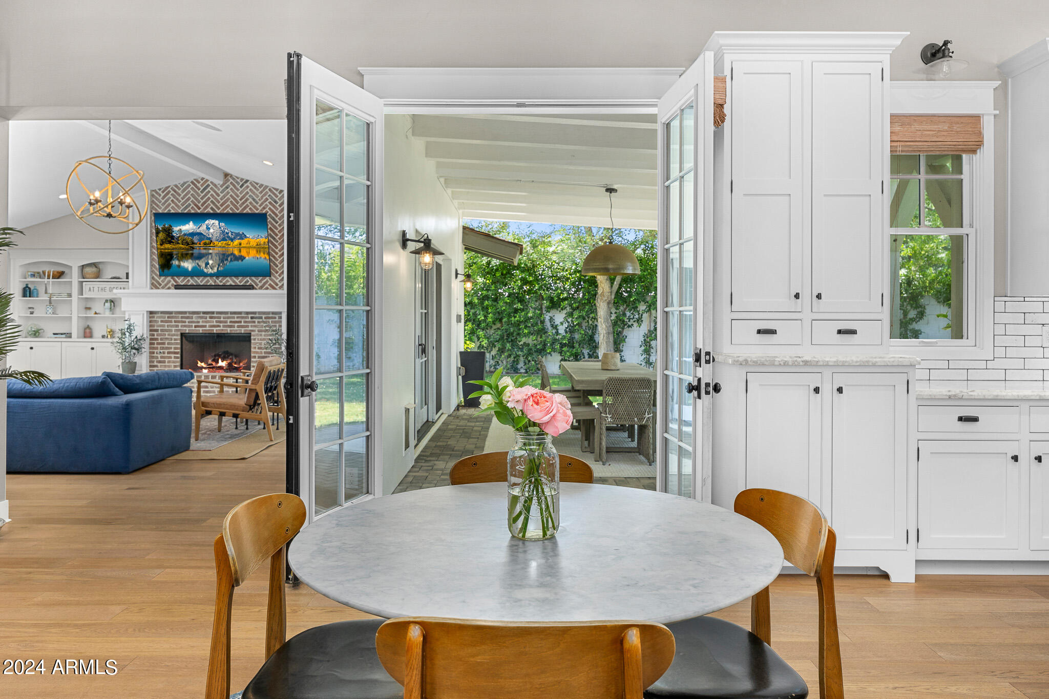 5241 E CALLE VENTURA --