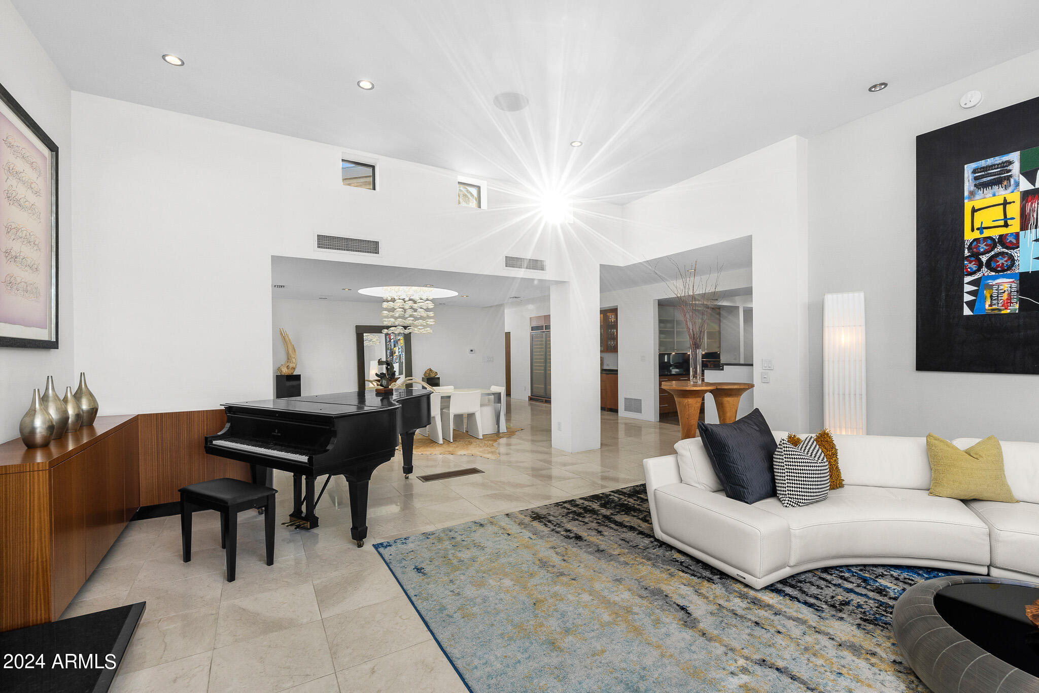 5831 N ECHO CANYON Circle