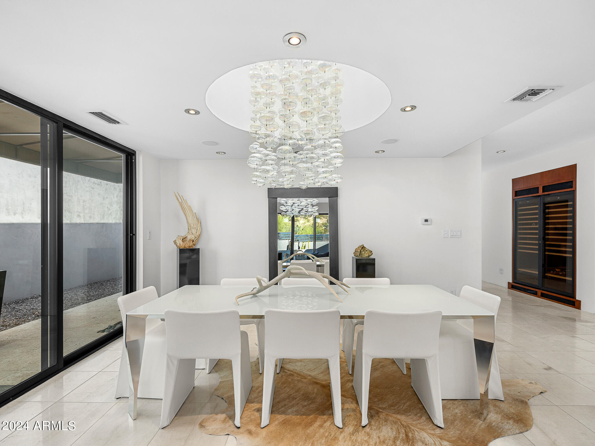 5831 N ECHO CANYON Circle