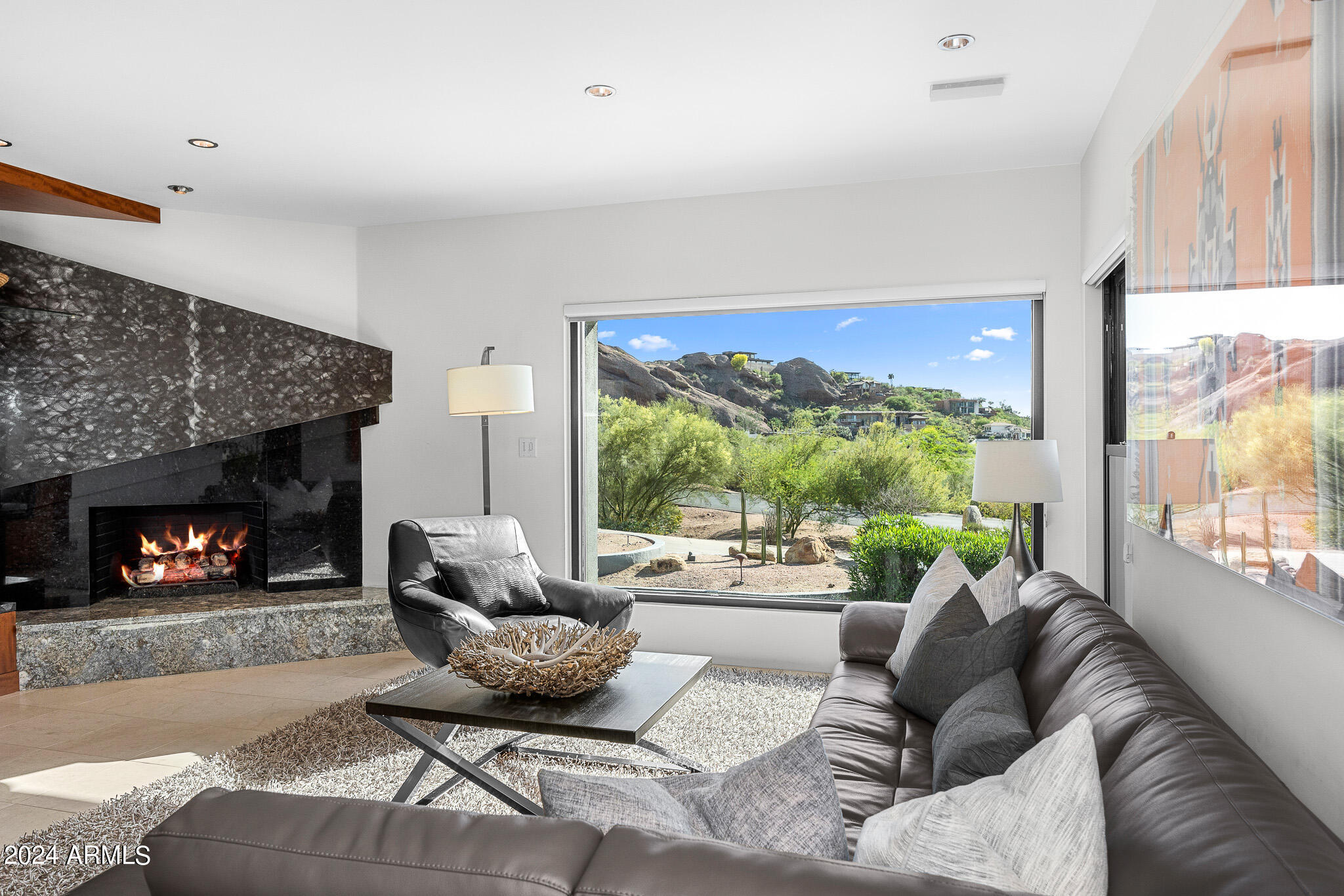 5831 N ECHO CANYON Circle