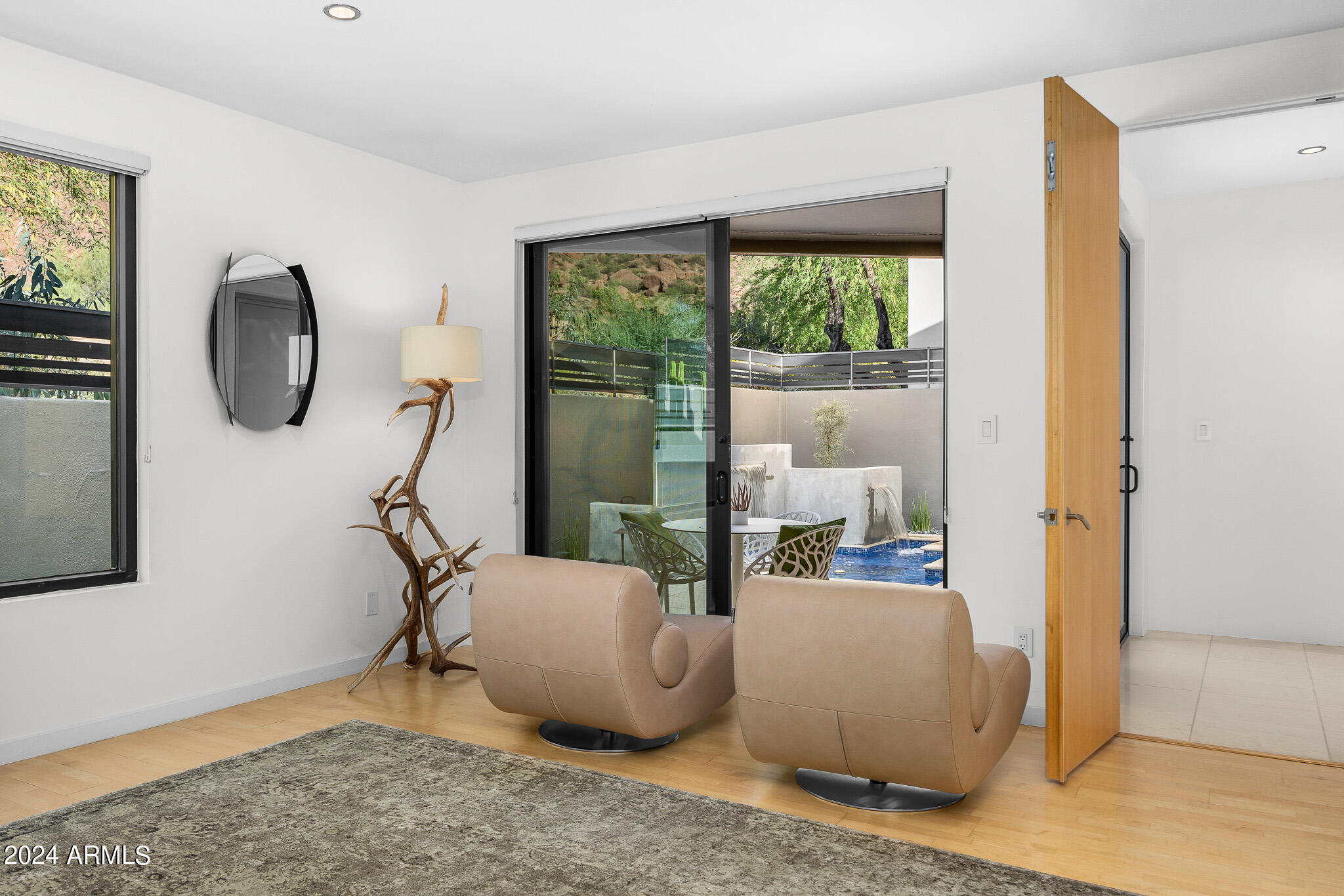 5831 N ECHO CANYON Circle