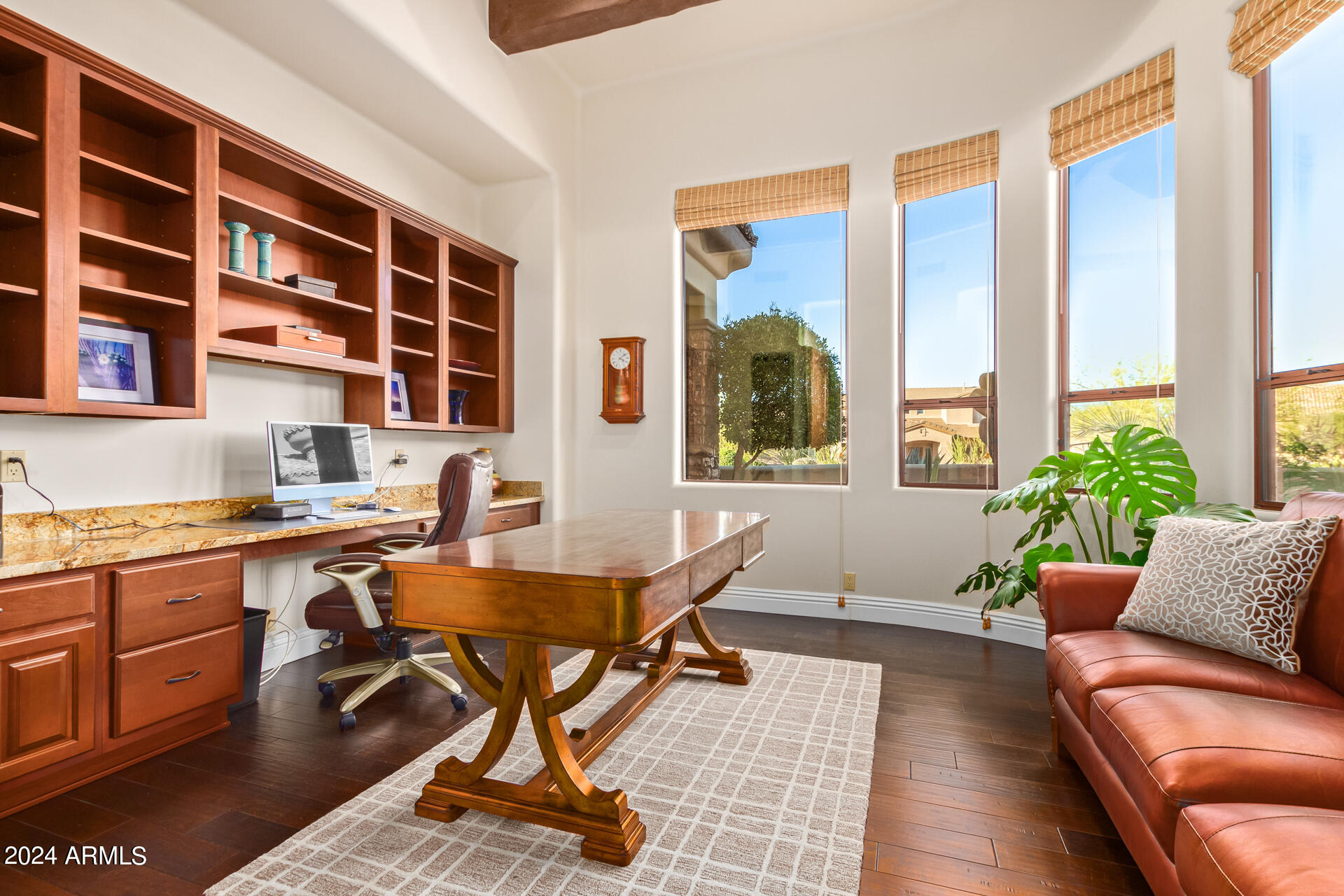 11611 E CAVEDALE Drive