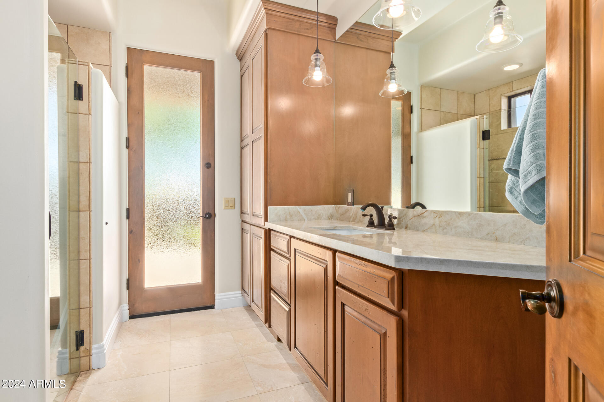 11611 E CAVEDALE Drive