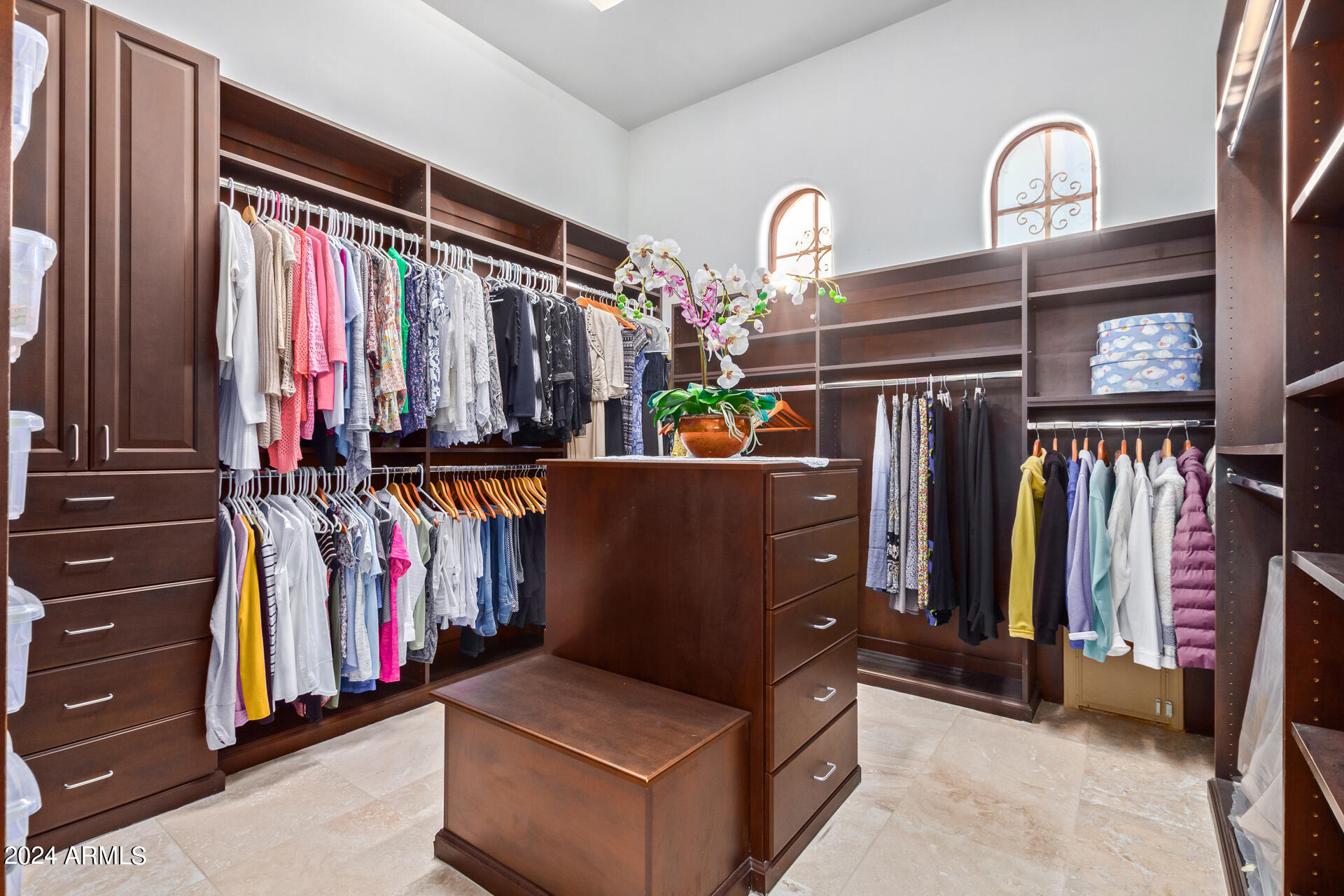 11611 E CAVEDALE Drive