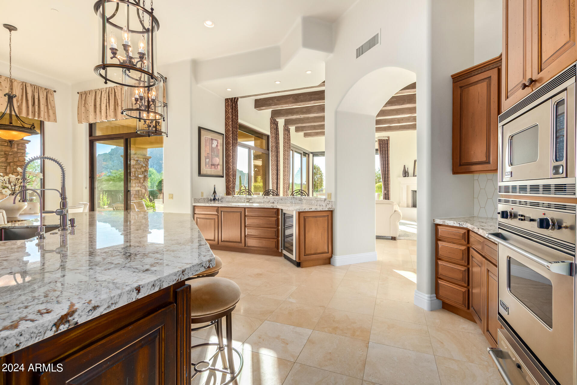 11611 E CAVEDALE Drive