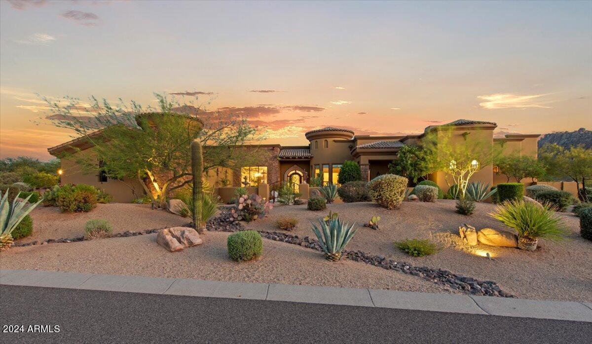 11611 E CAVEDALE Drive