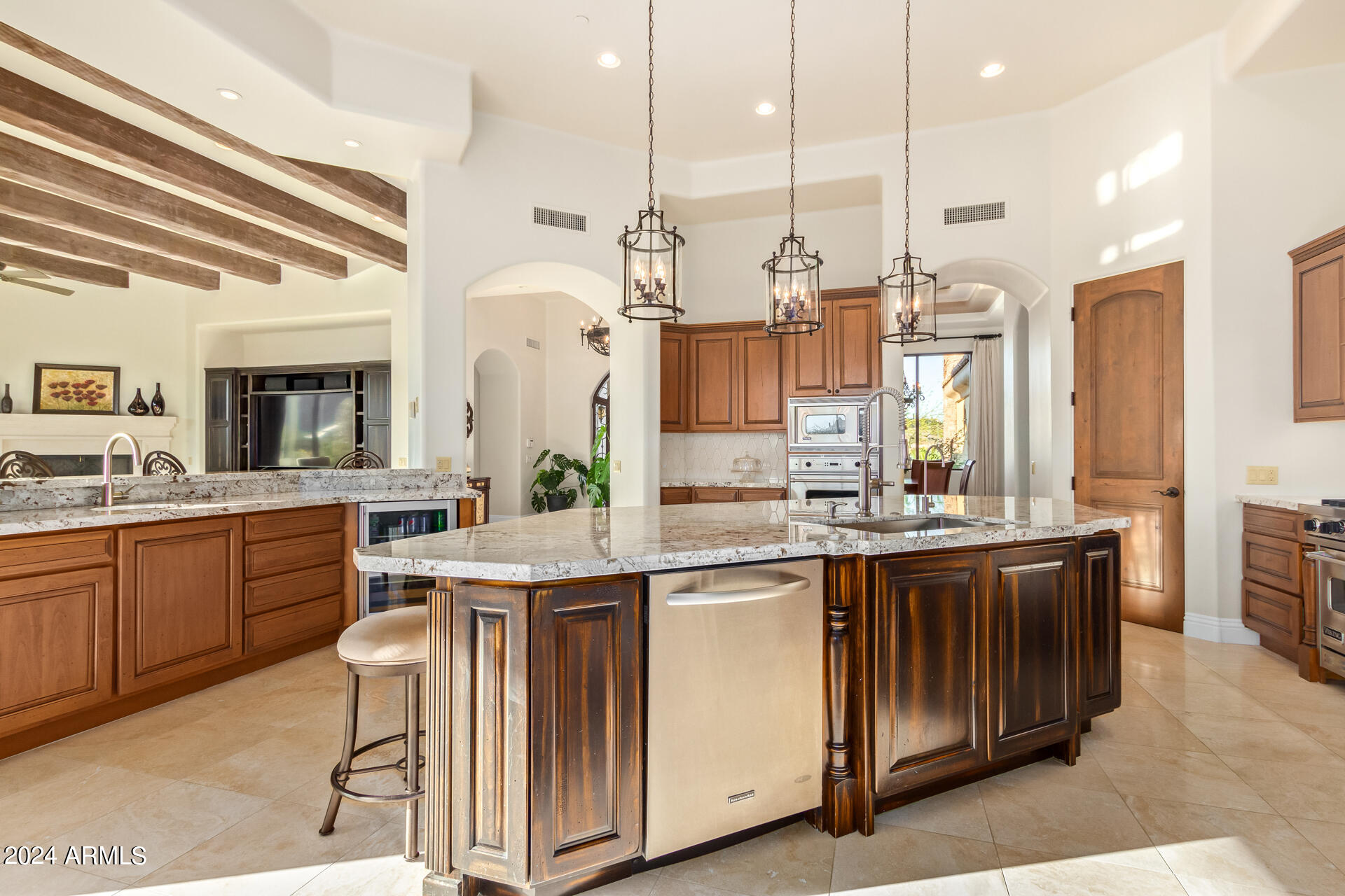 11611 E CAVEDALE Drive