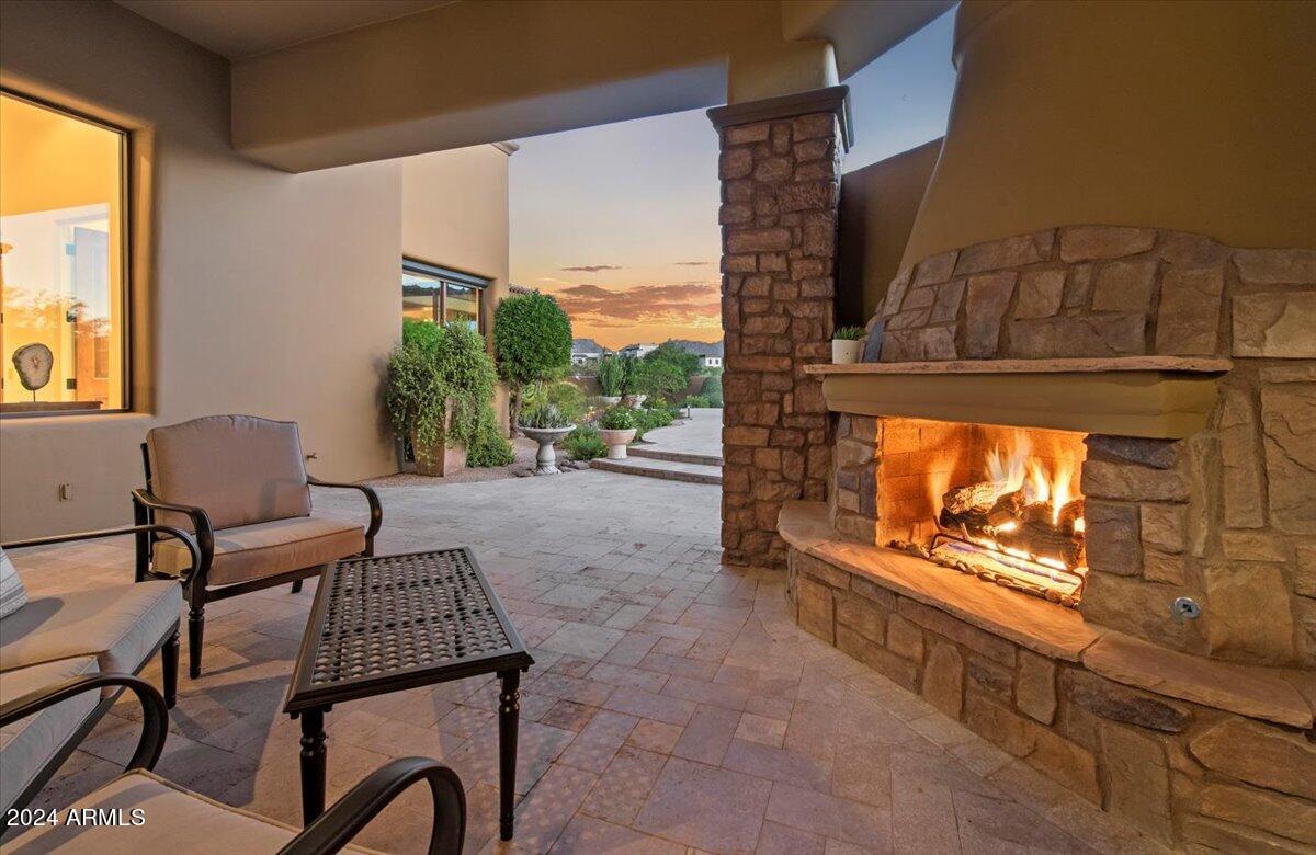 11611 E CAVEDALE Drive