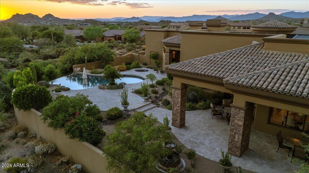 11611 E CAVEDALE Drive