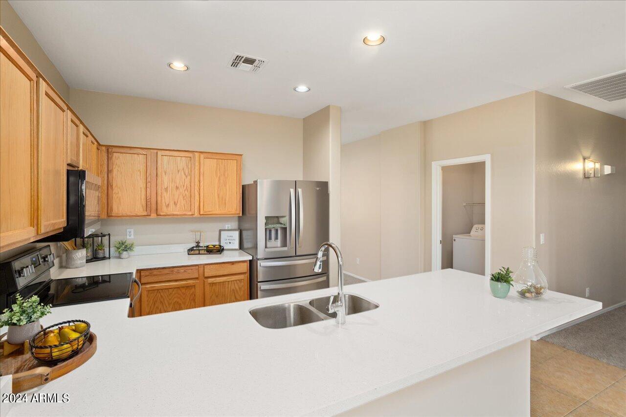 3719 W Wayne Lane