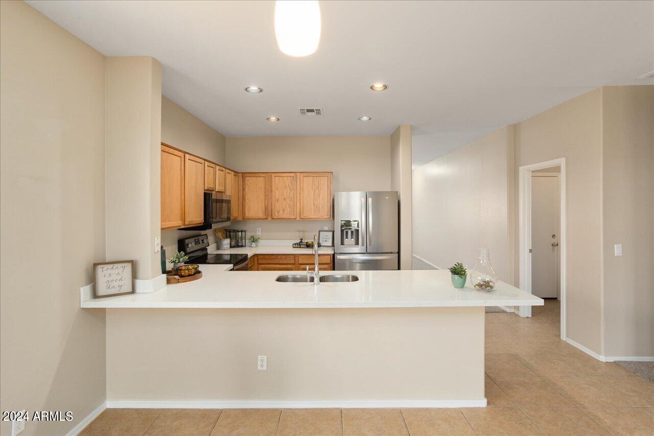 3719 W Wayne Lane