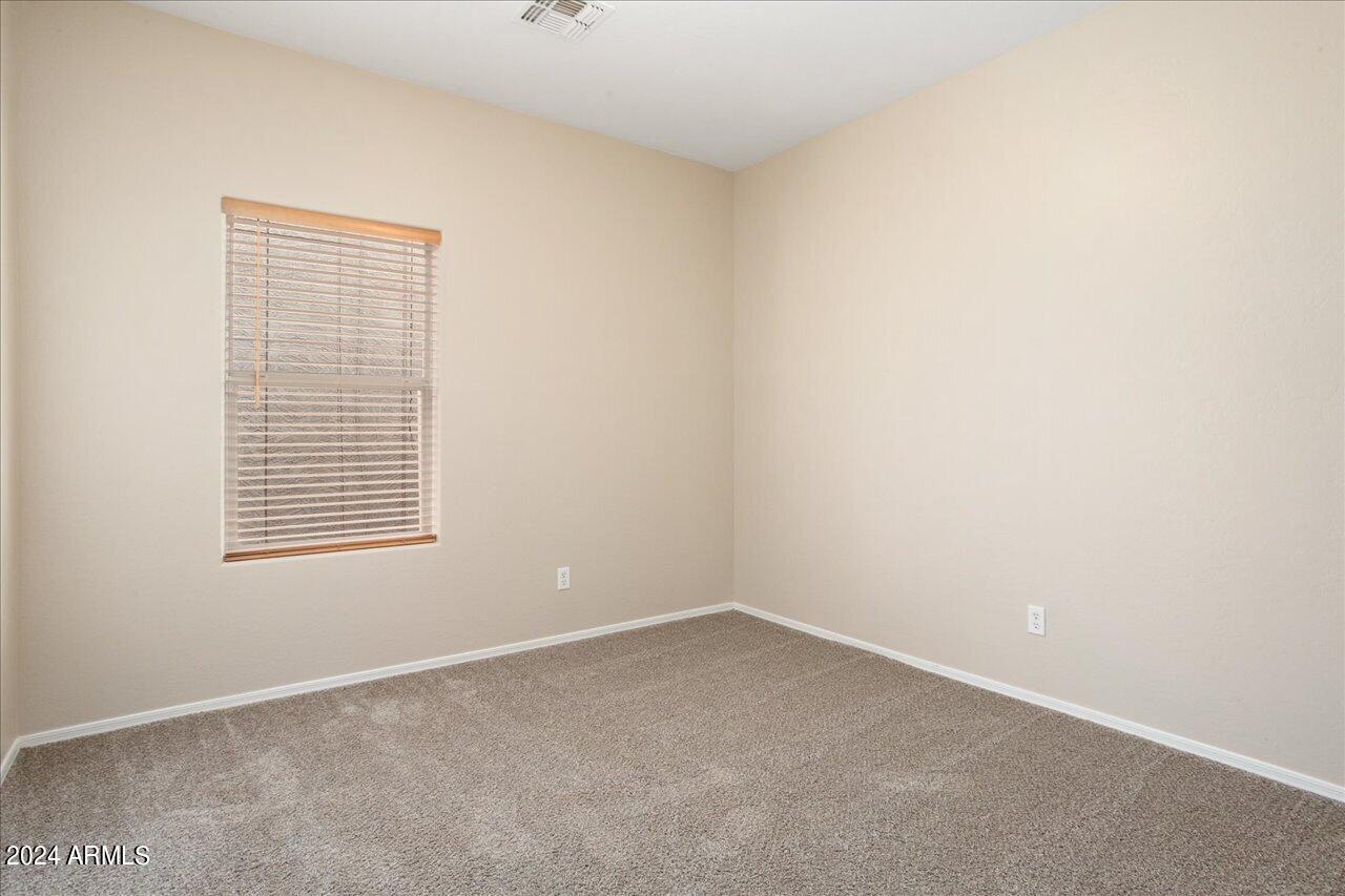3719 W Wayne Lane