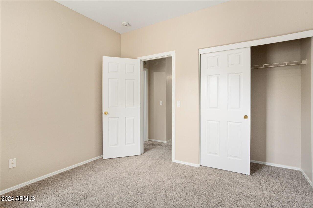 3719 W Wayne Lane