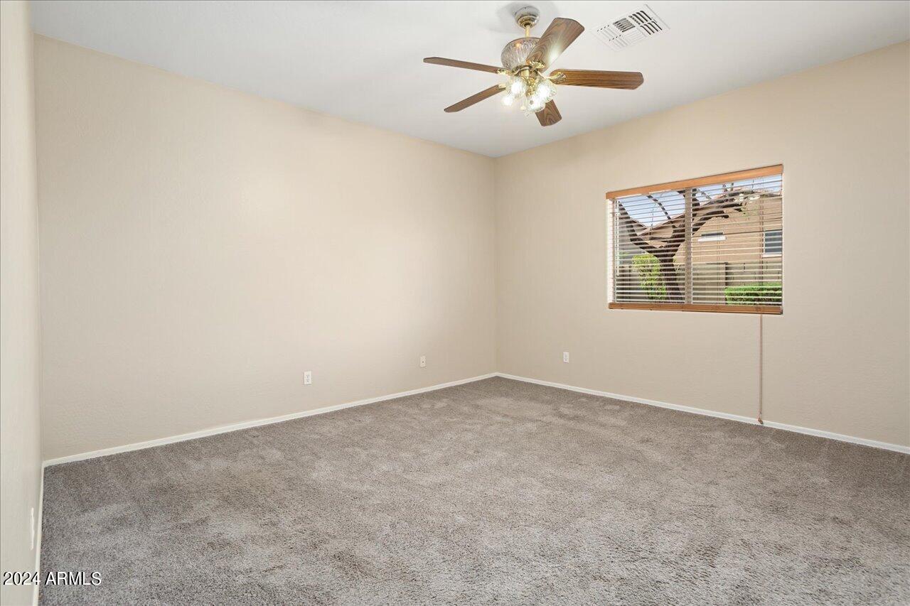 3719 W Wayne Lane