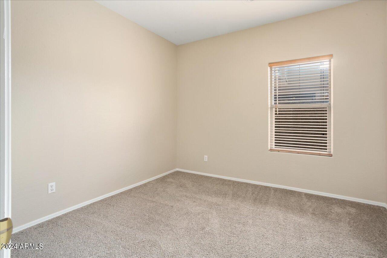 3719 W Wayne Lane