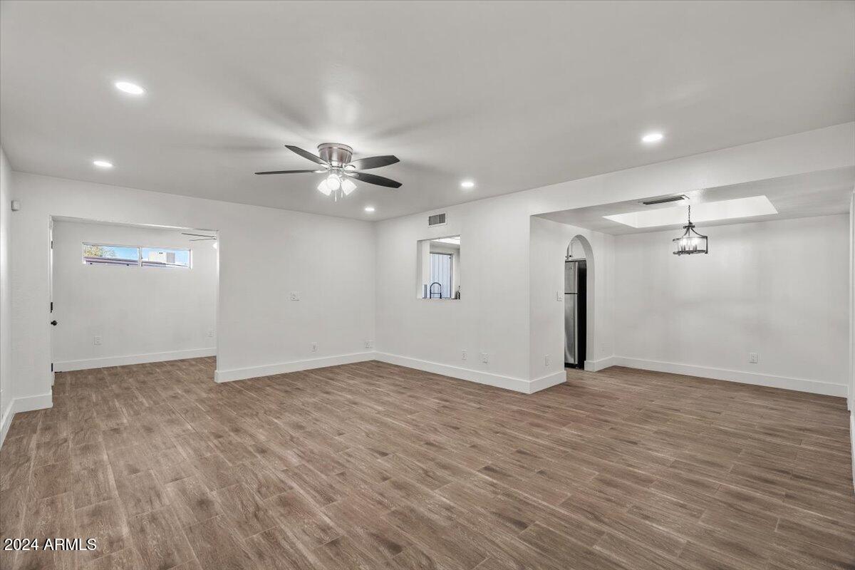 2501 E PEPPER RIDGE Circle