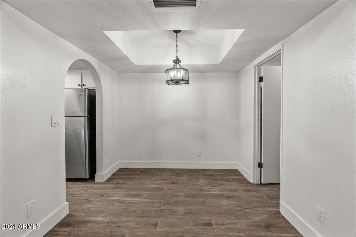 2501 E PEPPER RIDGE Circle